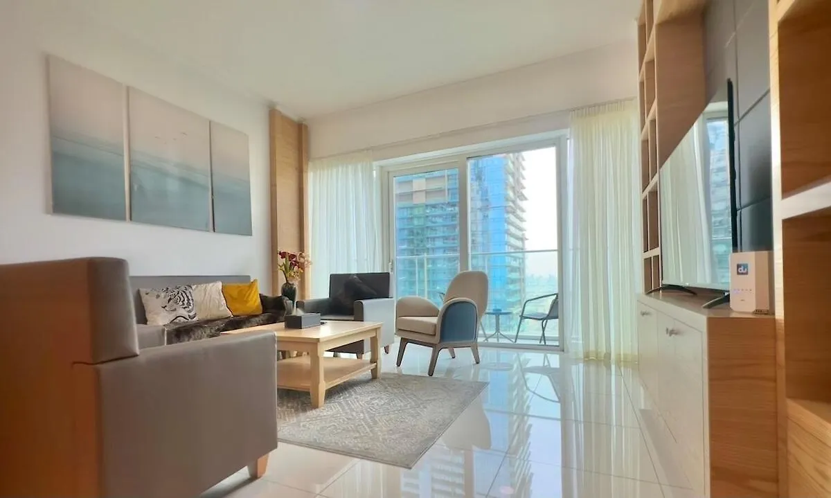 Apartment Exclusive 2Br Escape With Marina Views In Damac Heights By Bhavan Vacation Homes Dubai