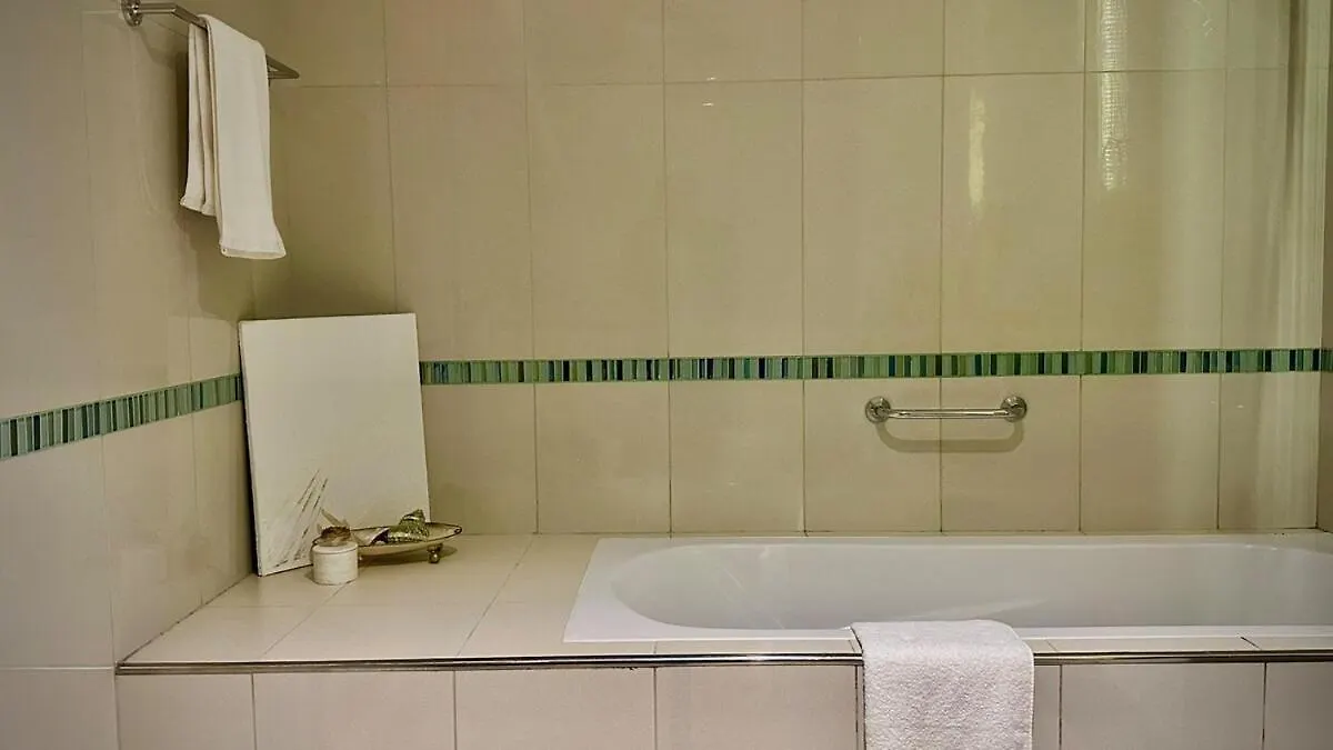Apartment Exclusive 2Br Escape With Marina Views In Damac Heights By Bhavan Vacation Homes Dubai