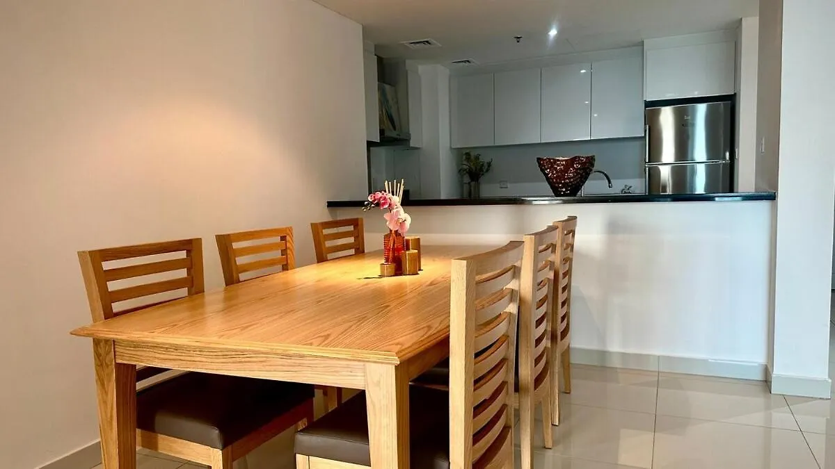 Apartment Exclusive 2Br Escape With Marina Views In Damac Heights By Bhavan Vacation Homes Dubai