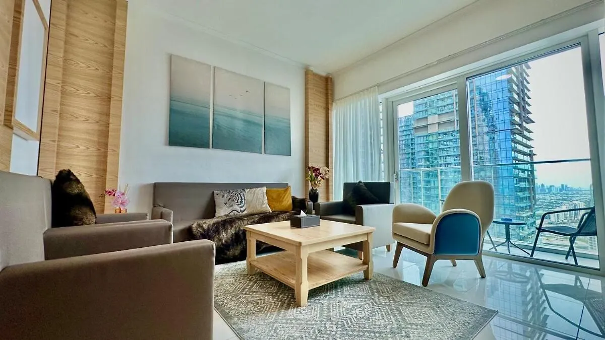 Exclusive 2Br Escape With Marina Views In Damac Heights By Bhavan Vacation Homes Dubai