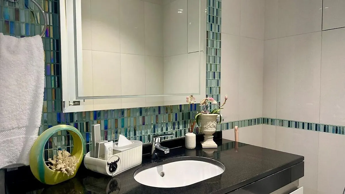 Apartment Exclusive 2Br Escape With Marina Views In Damac Heights By Bhavan Vacation Homes Dubai