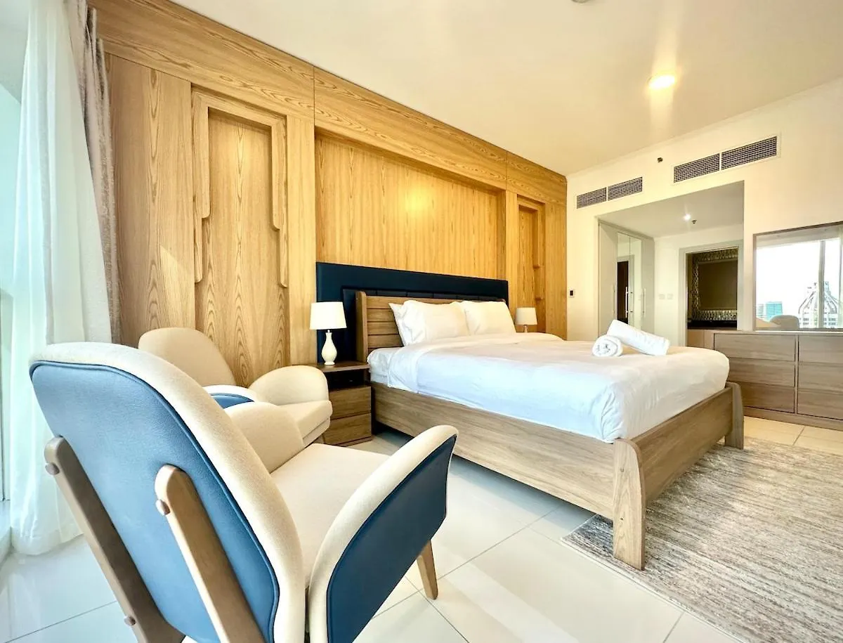Exclusive 2Br Escape With Marina Views In Damac Heights By Bhavan Vacation Homes Dubai
