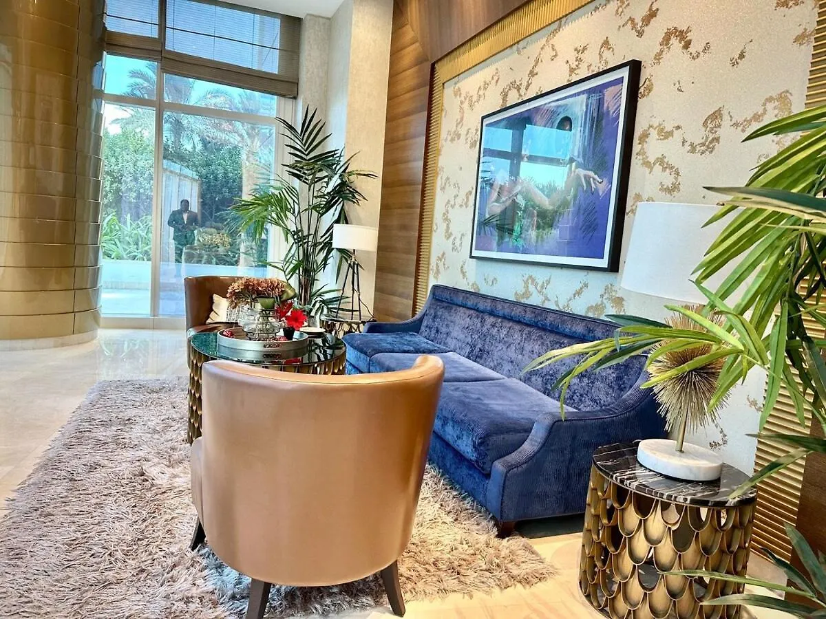 Exclusive 2Br Escape With Marina Views In Damac Heights By Bhavan Vacation Homes Dubai Apartment
