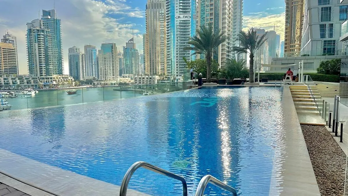 Exclusive 2Br Escape With Marina Views In Damac Heights By Bhavan Vacation Homes Dubai United Arab Emirates